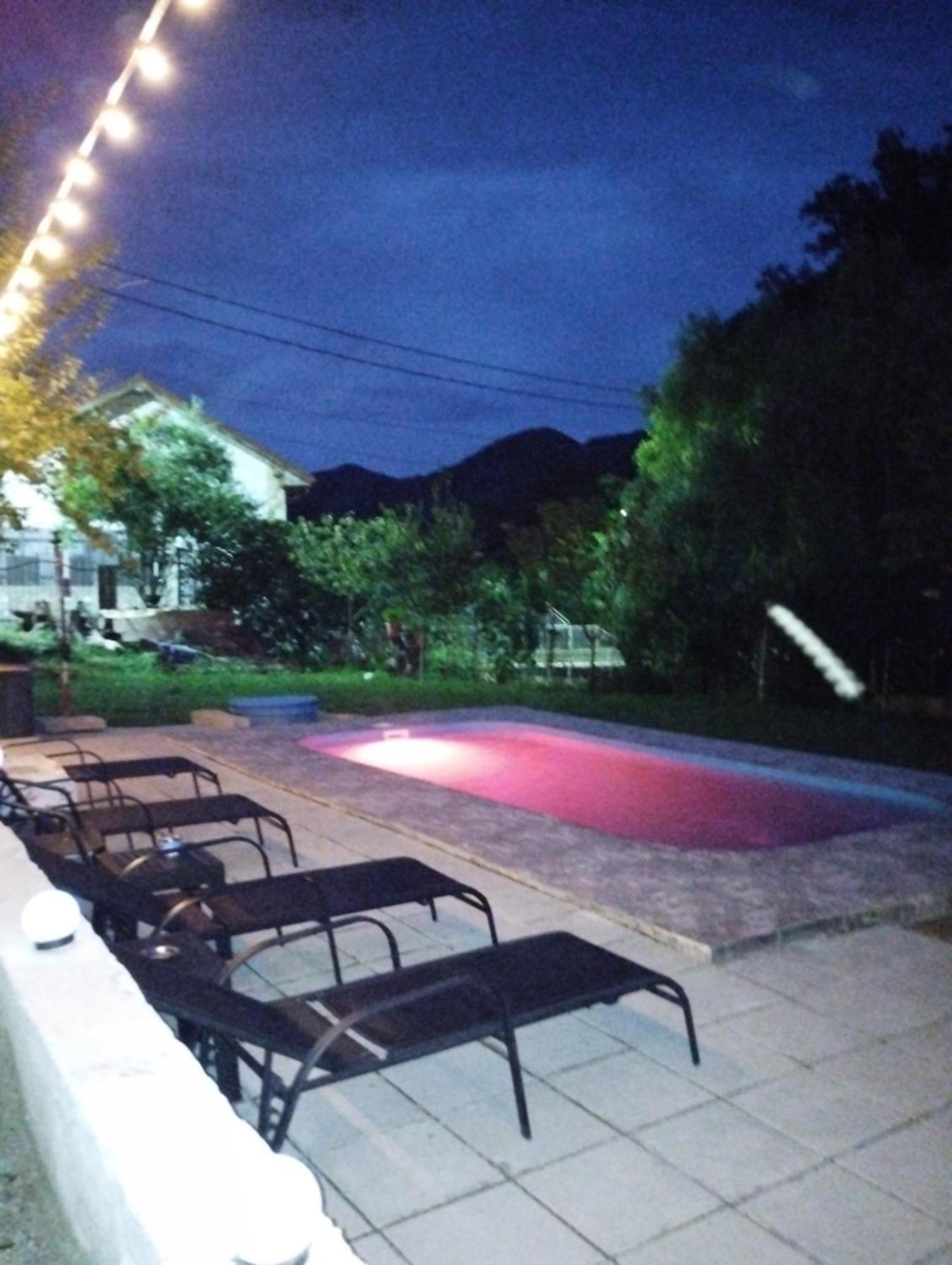 Casamarinela Hotell Orşova Exteriör bild